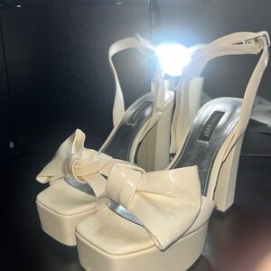 Nine West CREAM Platform Heels